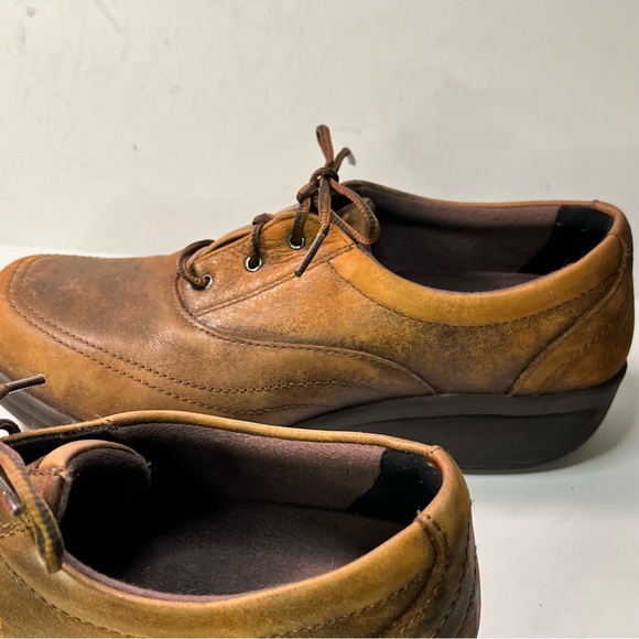 NIB! Women's Work Shoes RED WING # 5115 Sz 8.5w Brown STEEL TOE, EH, SLIP RESIST - Picture 3 of 8